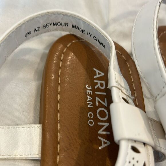 Arizona Jean Company Girl’s White Adjustable Thong Slingback Flat Sandals 6 - Picture 5 of 7